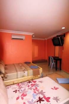 Sentosa Villa Hotel Кланг Екстериор снимка